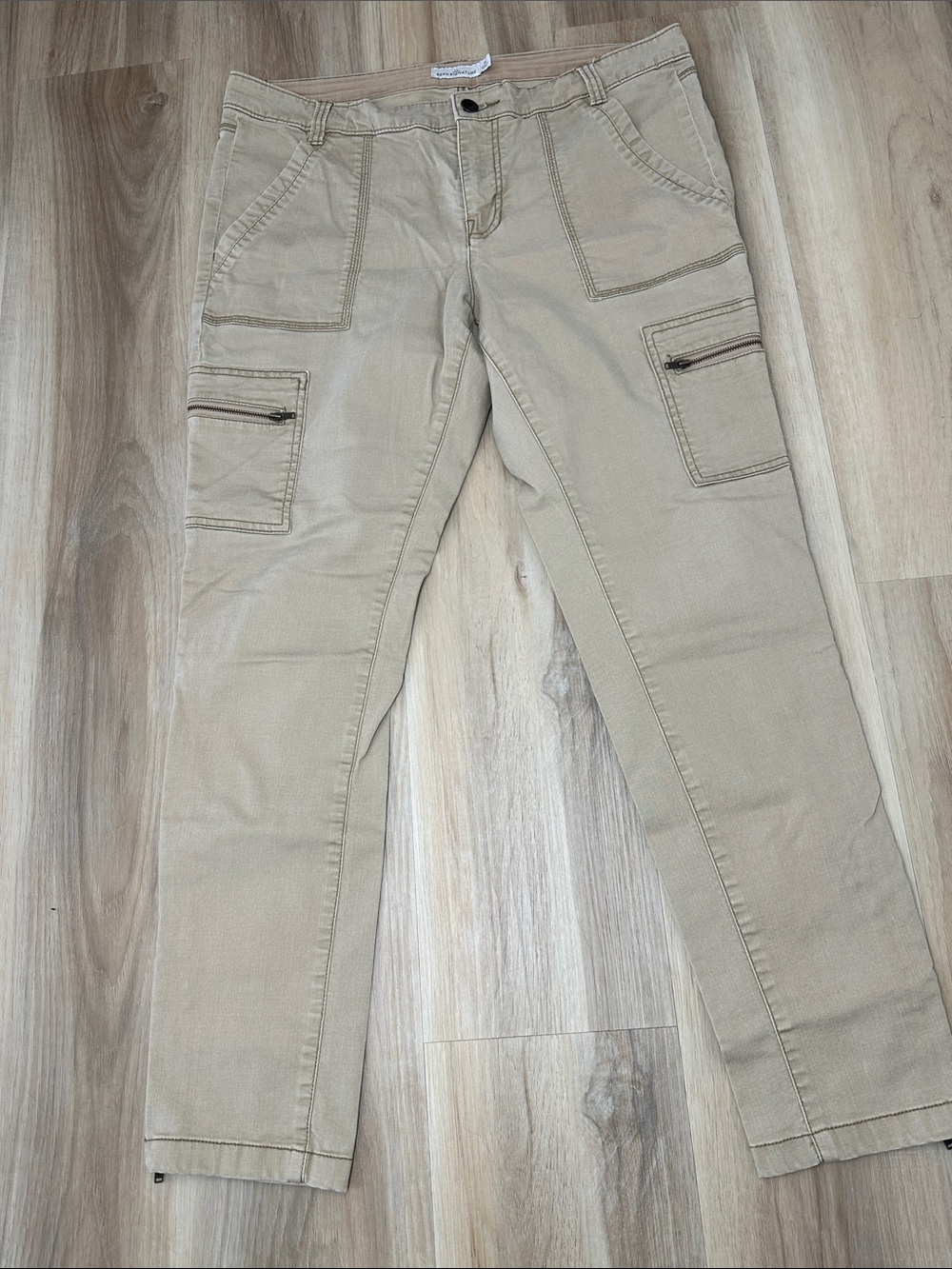 L.L. Bean Cargo Zip Pocket Pants. Sz. 14